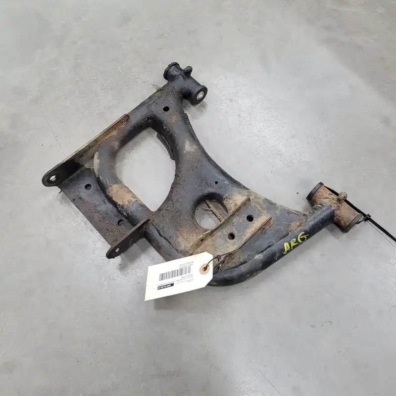 (new ref. 1021704-458) control arm weld rear lower lef Jusqu’à Épuisement Des Stocks
